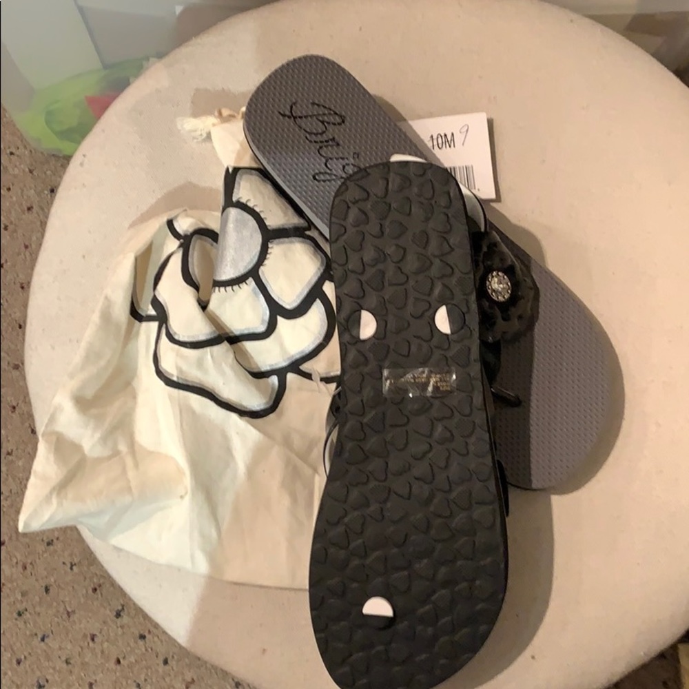 NIB Brighton Roses Flipflop - Picture 2 of 2